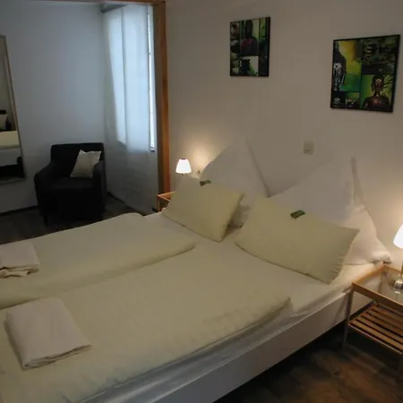 Bed & Breakfast Max 2*